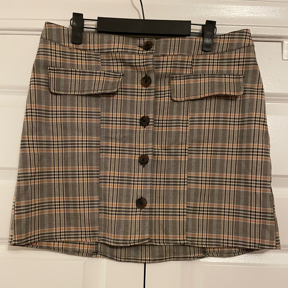 NWT Urban Outfitters Plaid Mini Skirt Front Button Pockets HighLow Hem Brown - L